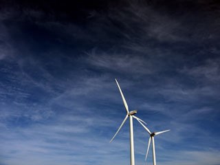 <p>O país vai depender cada vez menos das grandes centrais hídricas, face ao crescimento de fontes como a energia eólica</p>