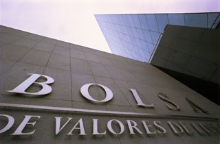 <p>Sonae SGPS e BCP eram os títulos mais procurados às 09h41 e negociavam em queda</p>