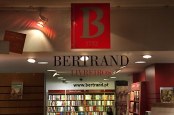 <p>As livrarias Bertrand vão passar a estar nas mãos da Porto Editora</p>