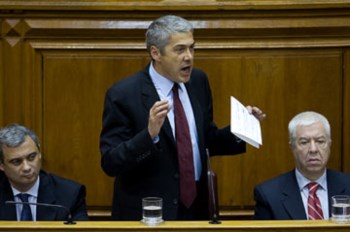 <p>O Governo está com dificuldades em convencer os mercados</p>