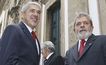 <p>Sócrates e Lula apadrinharam acordo para as unidades</p>