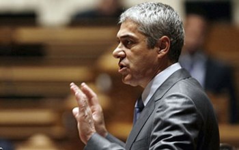 <p>José Sócrates falava no Parlamento</p>