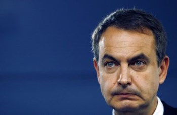 <p>Governo de Zapatero adia projectos entre um ano e ano e meio</p>