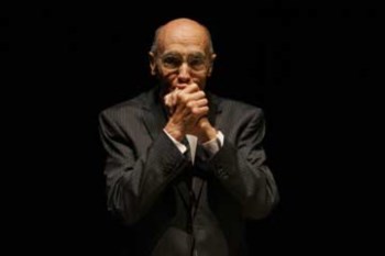 Saramago no lançamento de "A viagem do elefante", em 2008, no Brasil