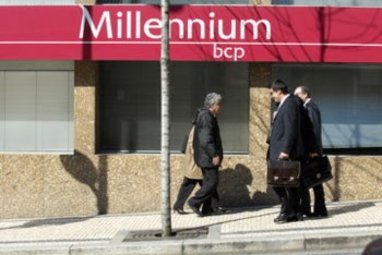 <p>Acções do BCP deslizaram ontem 0,47 por cento, num dia calmo para a banca</p>