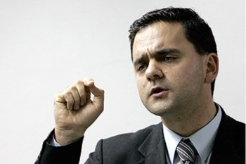 <p>Poupanças no RSI atingem os dez milhões de euros, diz Pedro Marques</p>