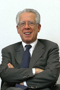 <p>Tommaso Padoa-Schioppa</p>