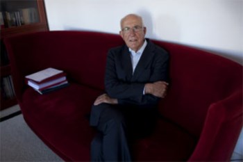 <p>Henrique Neto</p>