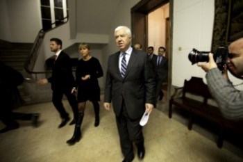 <p>Teixeira dos Santos entrega amanhã a proposta de OE ao Parlamento</p>