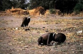 Criança sudanesa que deu Pulitzer ao fotógrafo Kevin Carter sobreviveu ao abutre
