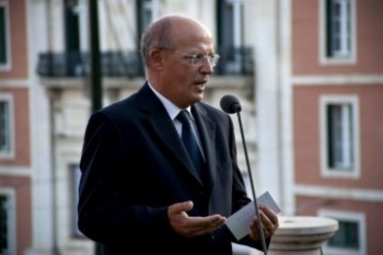 <p>“A agenda do PSD começa a desvelar-se", disse Santos Silva</p>