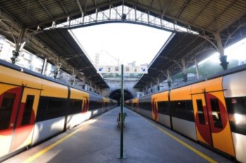 <p>O sindicato diz que todos os maquinistas aderiram à greve</p>