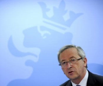 <p>Juncker opõe-se a uma "reestruturação alargada" da dívida</p>