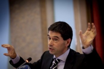 <p>"Portugal não pode falhar, Portugal não vai falhar", repetiu Vítor Gaspar</p>