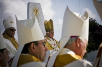 Patriarca com o Papa, em Maio do ano passado, em Lisboa