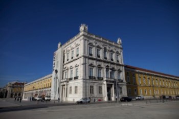 <p>Dívida directa ao Estado português diminuiu em 13 milhões de euros</p>