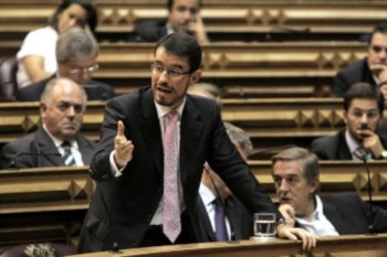 <p>Miguel Frasquilho lembrou que há cortes na despesa adicionais que o Governo vai concretizar</p>
