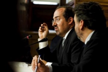 <p>Álvaro Santos Pereira apresenta hoje no Parlamento o Plano Estratégico dos Transportes</p>