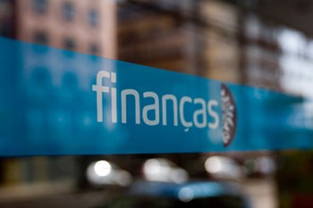 <p>Regime fiscal leva os grandes grupos a criarem veículos no exterior</p>