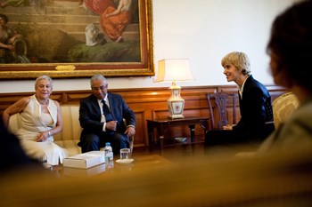 A presidente da Assembleia da República recebeu ontem António Costa