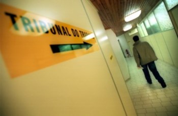 <p>Corte dos subsídios é uma medida "violenta e injusta", dizem os juízes</p>