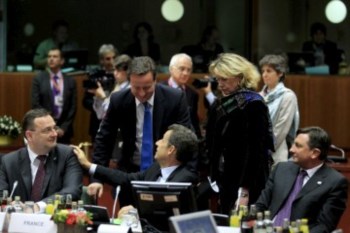 <p>Líderes da UE acordaram plano para a recapitalização da banca</p>