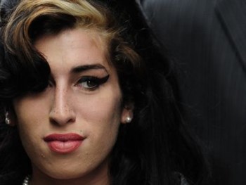 Por cada álbum comprado, uma libra reverterá para a Fundação Amy Winehouse