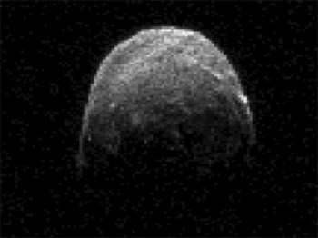 O asteróide a 1,38 milhões de quilómetros da Terra