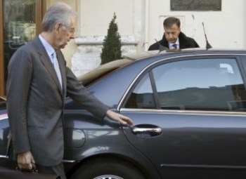 <p>A nomeação de Mário Monti não evitou que a Itália pagasse mais para se endividar</p>