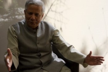 <p>Yunus lembrou que o microcrédito nasceu enquanto ideia social</p>