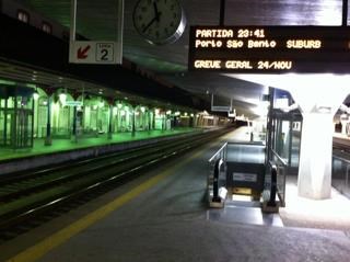 <p>Na estação de Campanhã, os efeitos foram sentidos ainda antes da meia-noite</p>