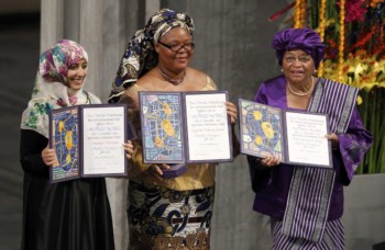 As três laureadas com os certificados Nobel