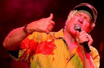 Mike Love, num concerto dos Beach Boys no Coliseu dos Recreios, em 2005