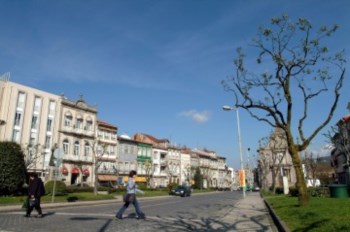 A pastelaria é em Braga