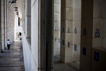 <p>Comissão de Trabalhadores da CGD diz que o Governo está a fazer um ataque ao banco público</p>
