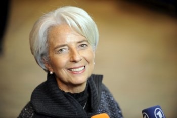 <p>Lagarde diz ser urgente um esforço para conter a crise na zona euro</p>
