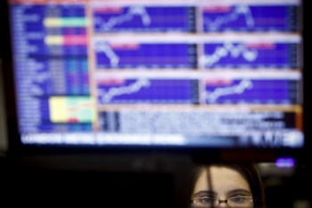 <p>Portugal foi hoje ao mercado primário endividar-se em 2500 milhões de euros</p>