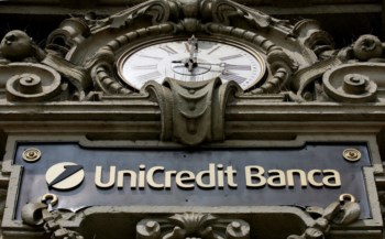 <p>UniCredit foi um dos três bancos a quem a Ficth manteve o rating</p>