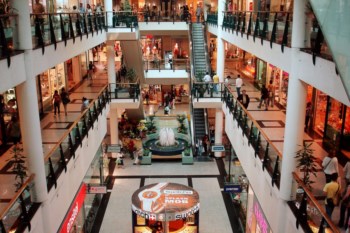 <p>A forte queda dso PIB resulta sobretudo da redução do consumo e do investimento</p>