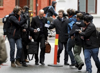Geir Lippestad, advogado que defende Breivik, à chegada ao tribunal