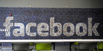 <p>O Facebook chegou aos 901 milhões de utilizadores em Março</p>