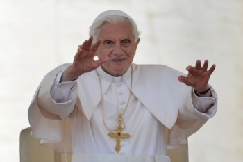 Bento XVI referiu-se nesta quarta-feira, na Praça de São Pedro, aos escãndalos que têm atingido o Vaticano