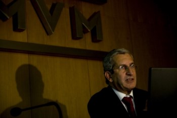 <p>Carlos Tavares diz que a CMVM contou com a “atitude muito colaborante das autoridades norte-americanas” neste caso</p>