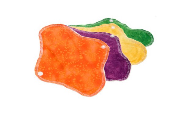 Pensos de algodão laváveis comercializados pelo site Pegada Verde €8.50