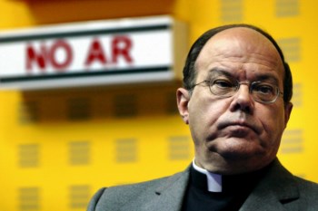 D. Januário Torgal Ferreira compara "alguns" ministros a "diabinhos negros"