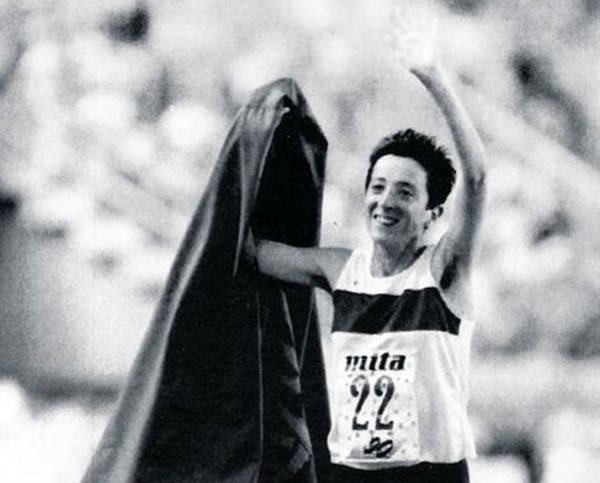 <p>Rosa Mota, em Seul, depois da vitória na maratona</p>