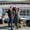 Inglaterra, 21 de Agosto de 2001 O primeiro-ministro britânico, David Cameron, e a mulher Samantha saem da peixaria Fresh from the sea em Port Isaac, sudoeste inglês