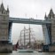 Inglaterra, Londres, 26.08.2011 | O “ARC Gloria”, barco-escola colombiano, passa pela Tower Bridge. Um histórico veleiro de três mastros, construído nos anos 60 em Espanha. 