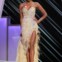Miss Angola, Leila Lopes, num vestido de gala, já no grupo das dez finalistas