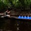 Conseguir água potável é um desafio – a do rio pode ser purificada e limpa, mas isso não é suficientemente bom para ser bebida. A água para beber tem de ser trazida de fora.
